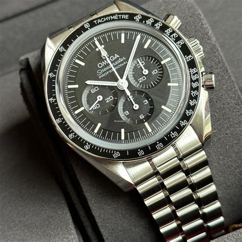 new Omega Speedmaster 2021